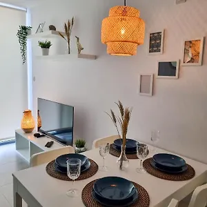 Brand New - Massive Studio - E1 - Self Catering Apartamento