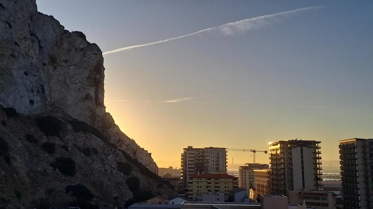 Apartment Beautiful Studio In Gibraltar - E1