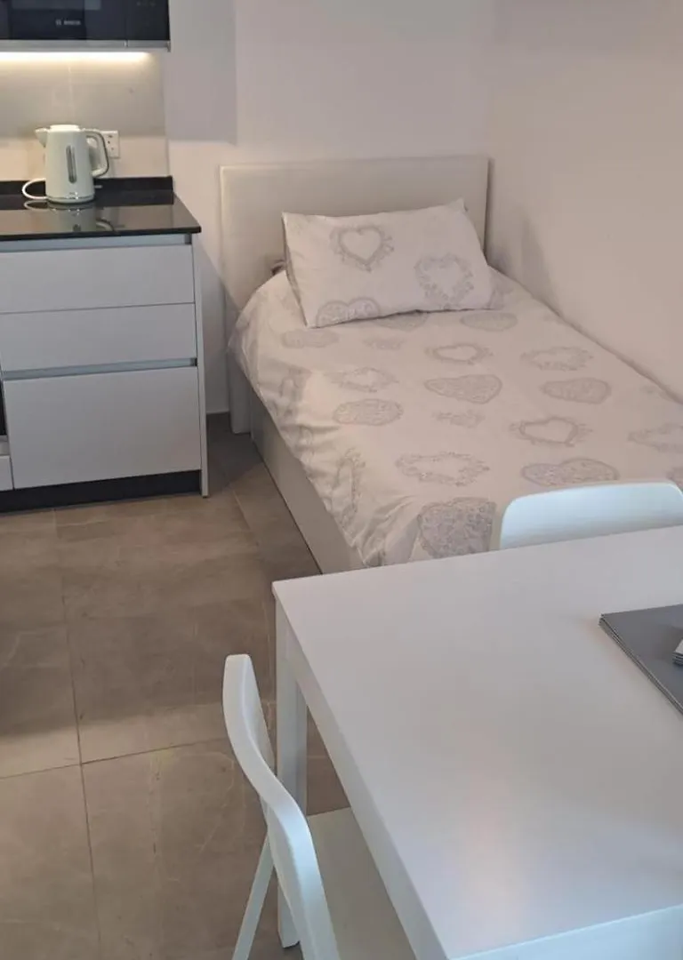 Apartment Beautiful Studio In Gibraltar - E1