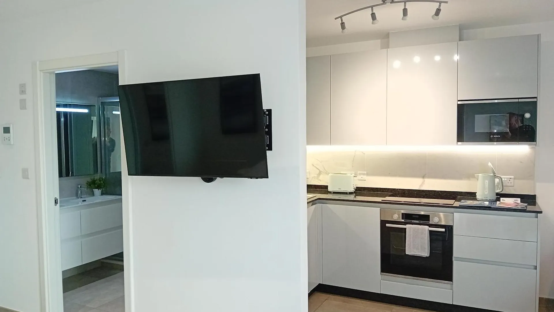 Beautiful Studio In Gibraltar - E1 0*,  Gibraltar